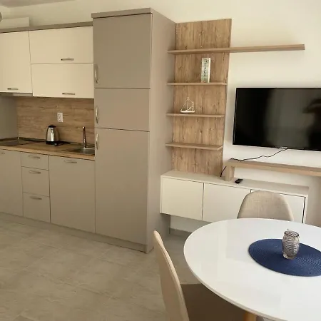 Horizon Katrina - Sea Line & Access سفيتي فلاس