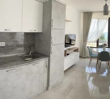 Horizon Katrina - Sea Line & Access سفيتي فلاس