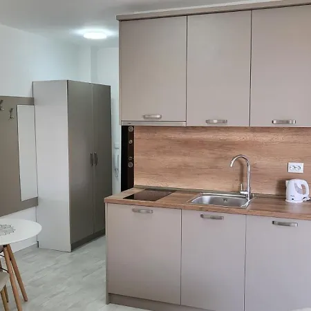 Horizon Katrina - Sea Line & Access * سفيتي فلاس