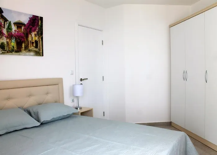 Horizon Katrina - Sea Line & Access *